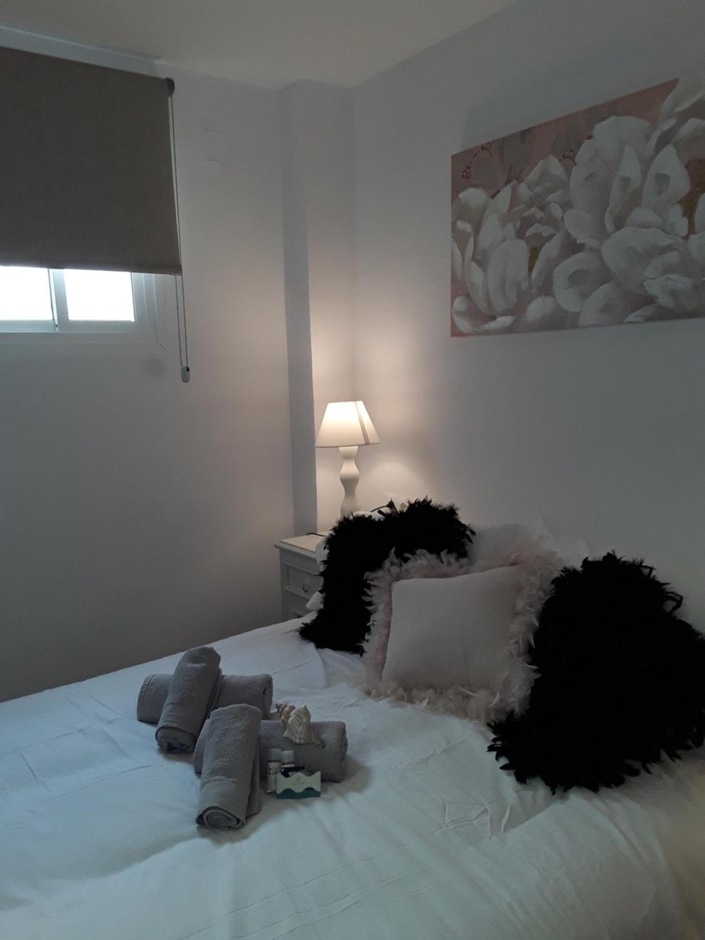 Doña Lola , luminoso Apartamento Calahonda, Mijas