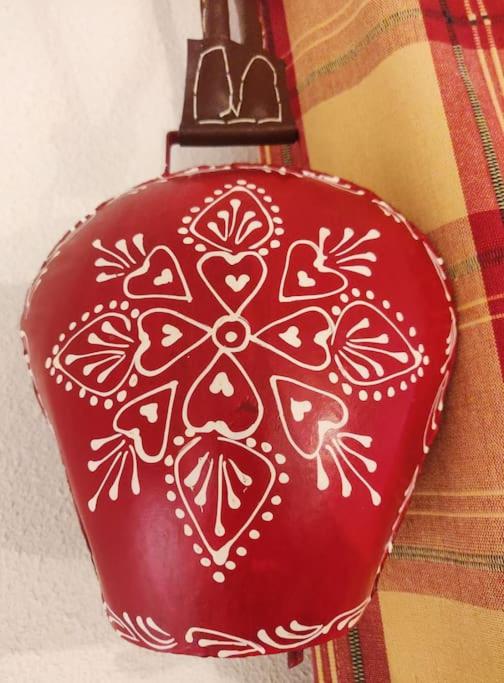 T2 confortable 31m2 piscine terrasse vue dégagée montagne