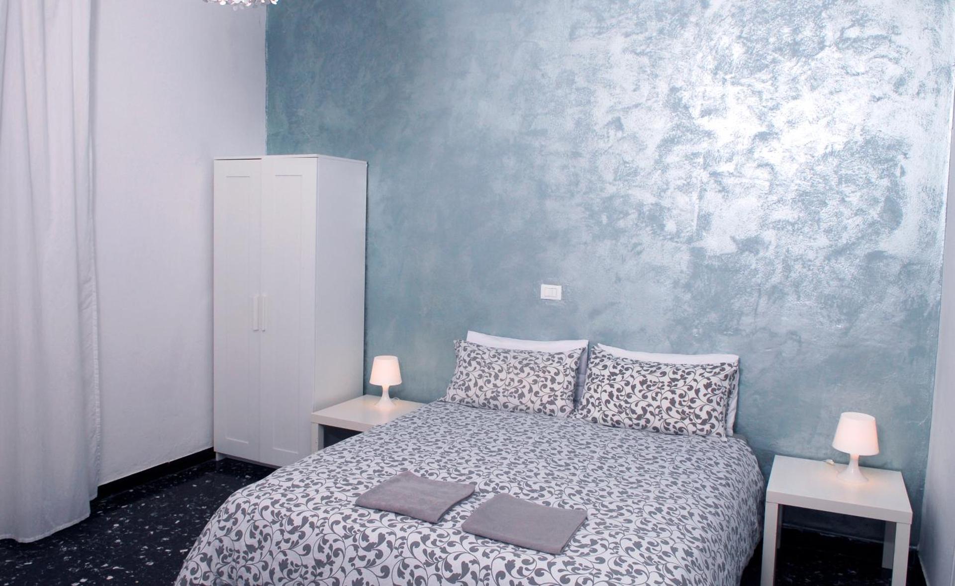 La Pergola Private Parking