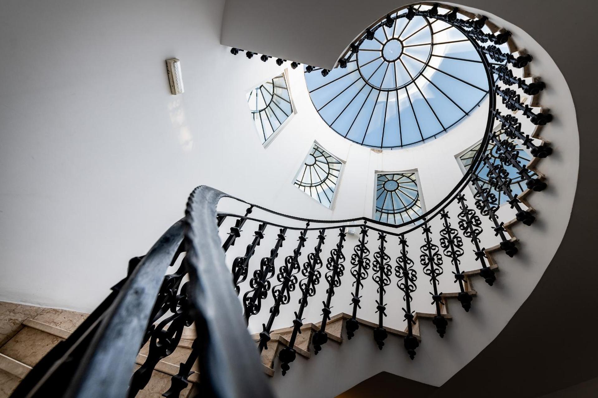 Inner courtyard view