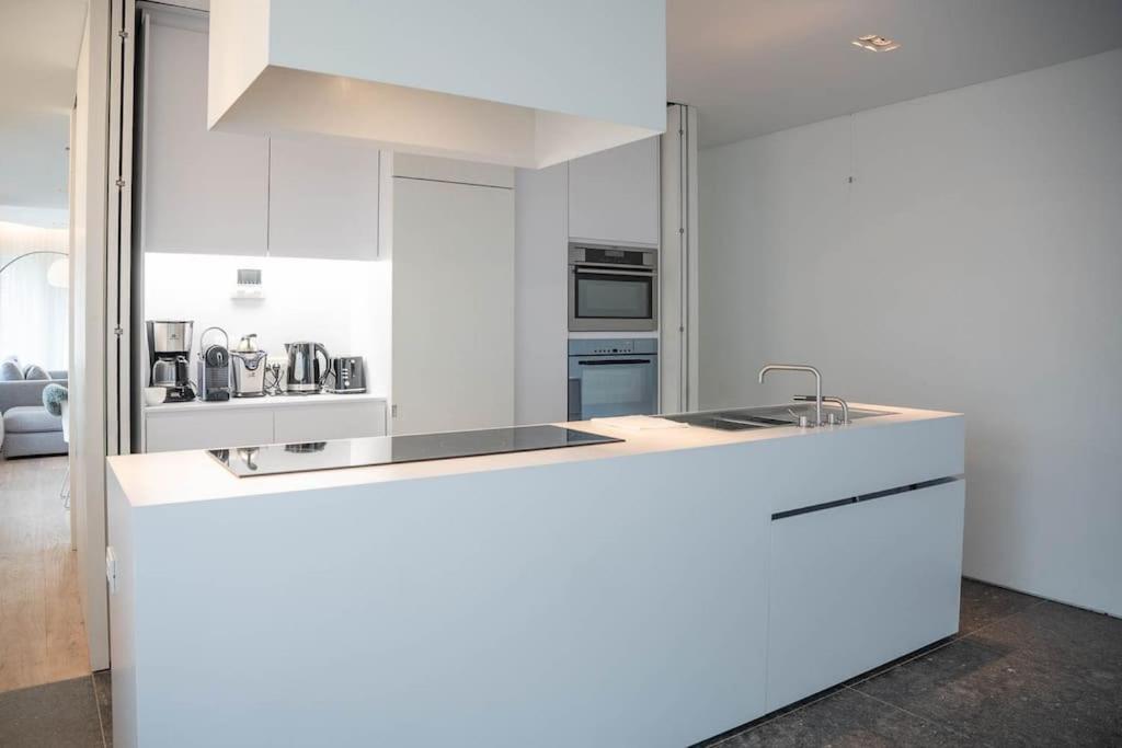 Cozy 3BD House with private terrace and parking