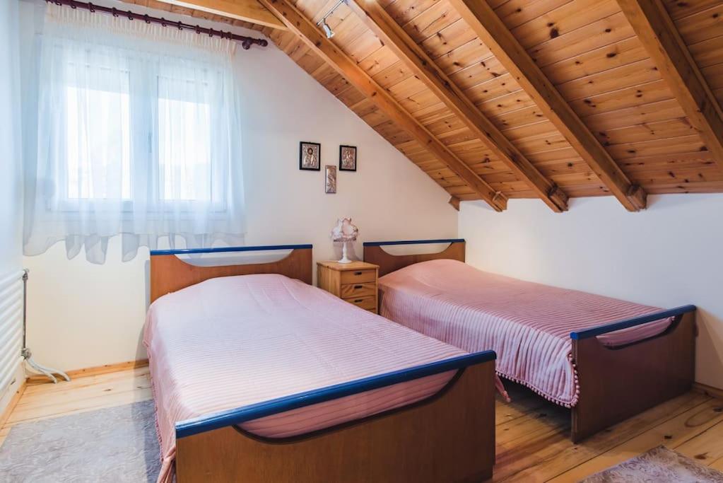 Ολοκληρη Βιλα Xrisafis