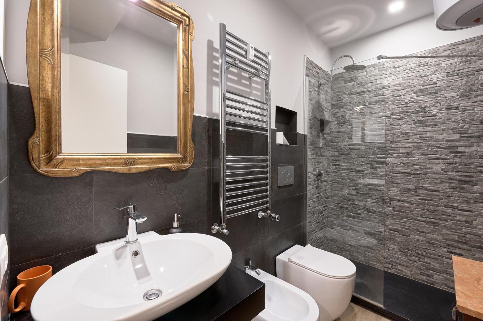 Interno 9 a San Pietro