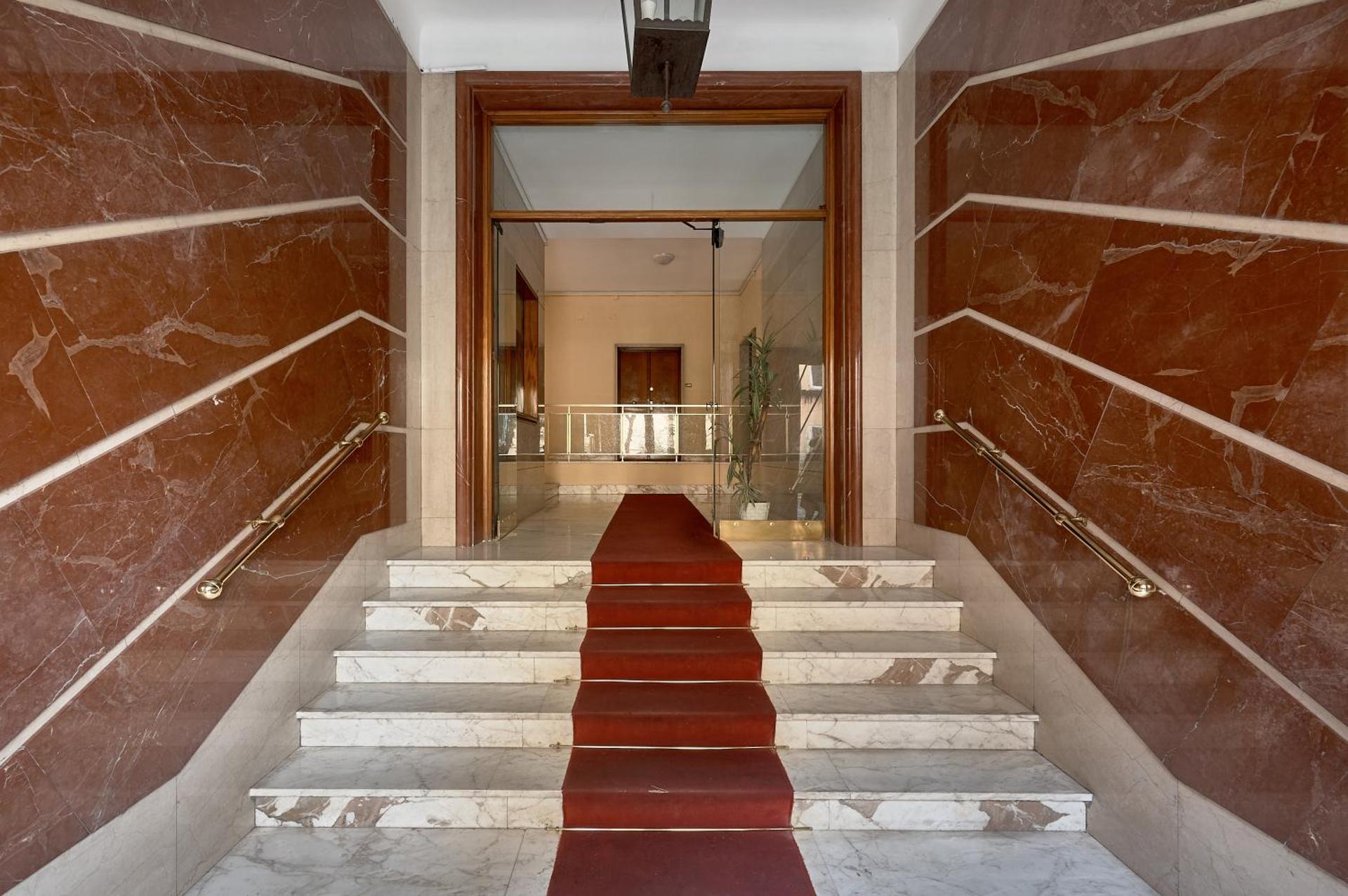 Interno 9 a San Pietro