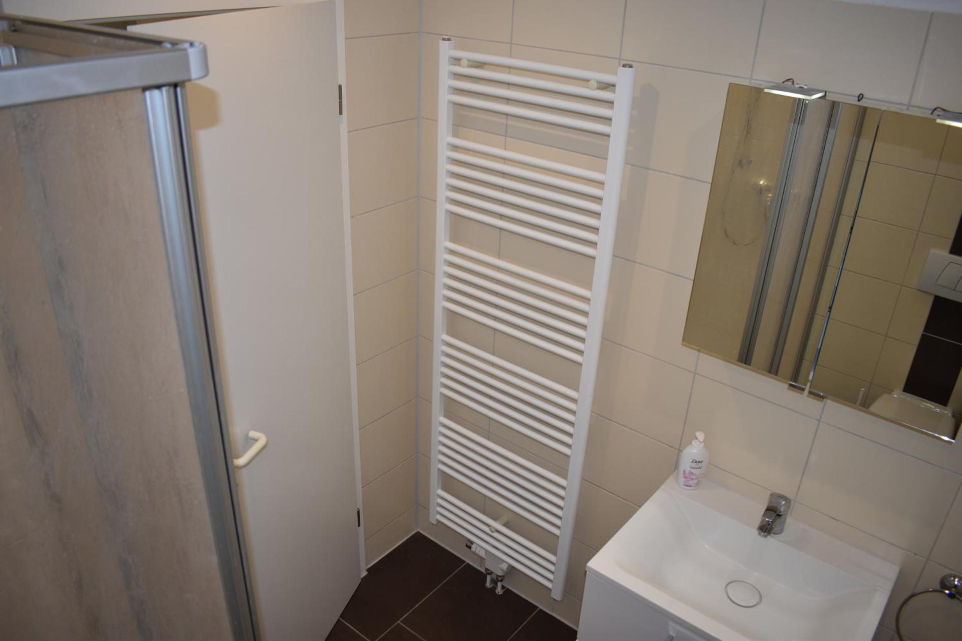 Am Pool und Strand 8