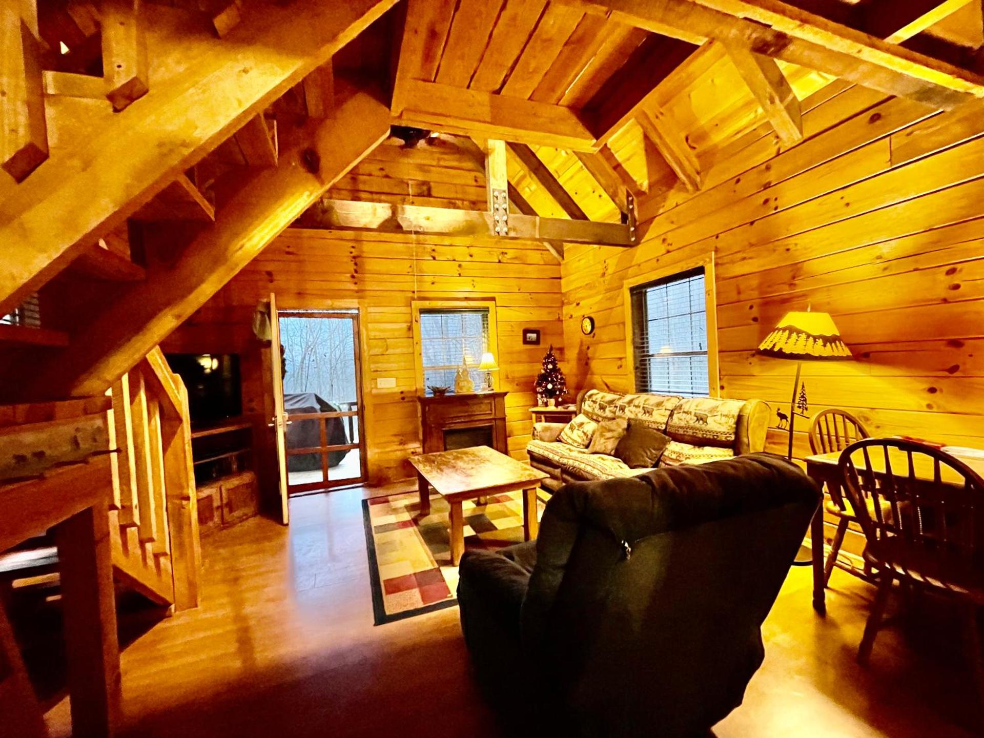 Good Life Cabin 1