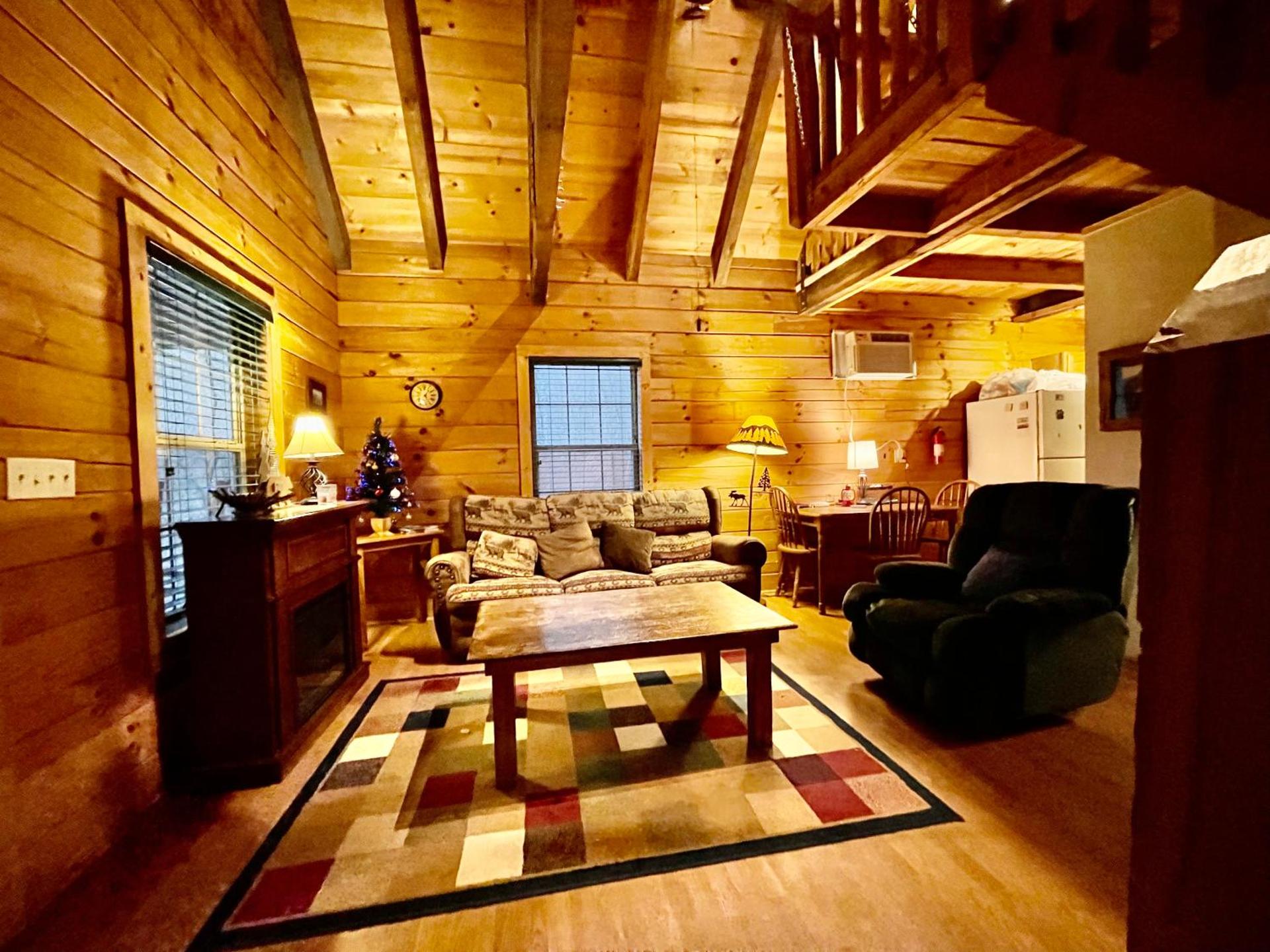 Good Life Cabin 1