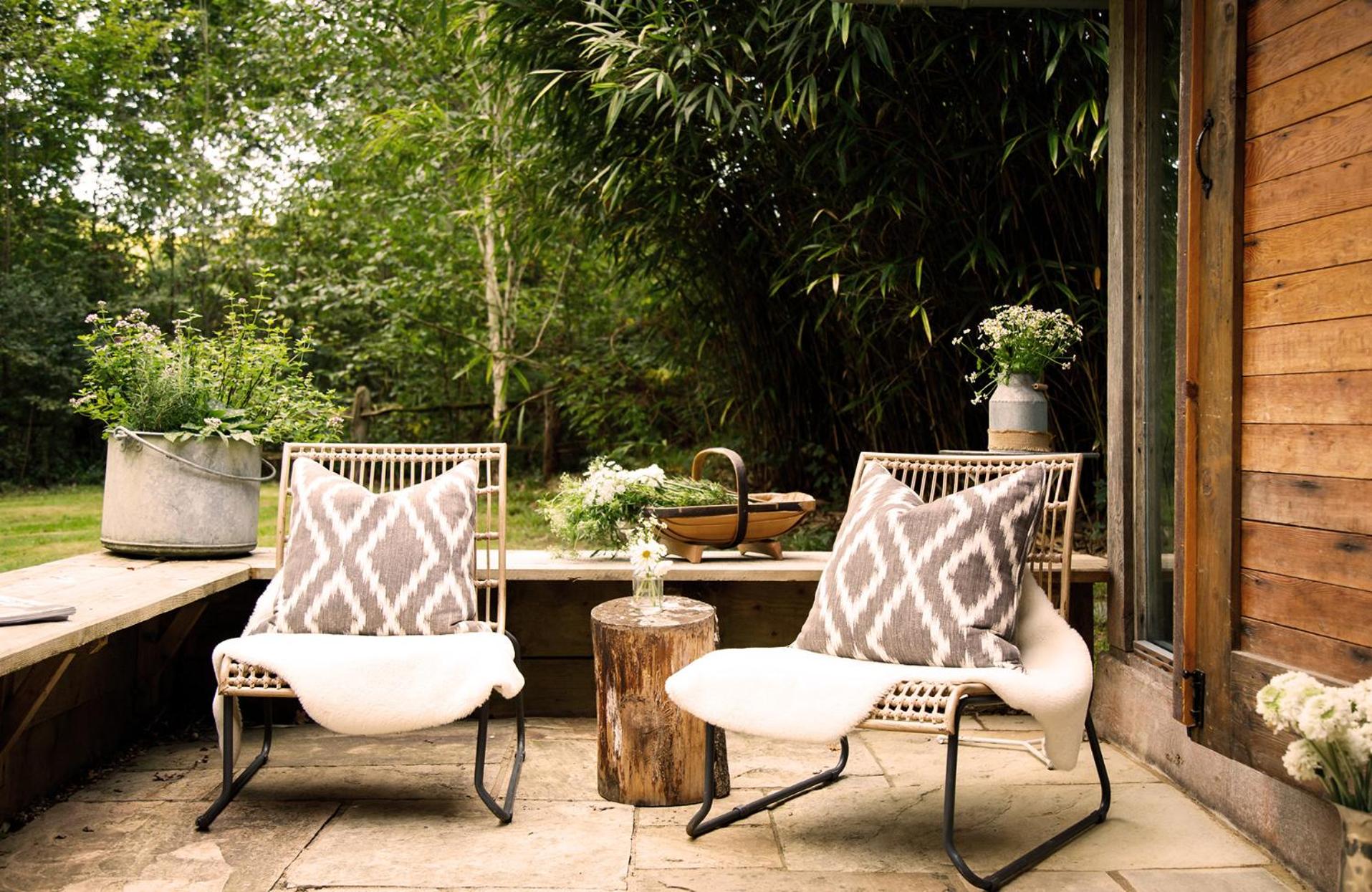 Luxury Boltholes cabin in the woods with hot tub