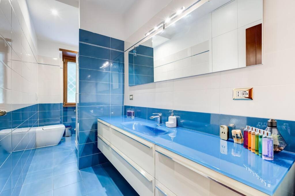 Exclusive Apartment in Eur Lake