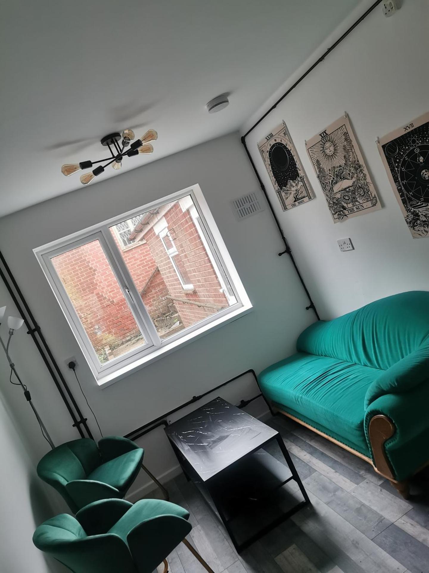 116 Maison Dieu Road Room E in Dover