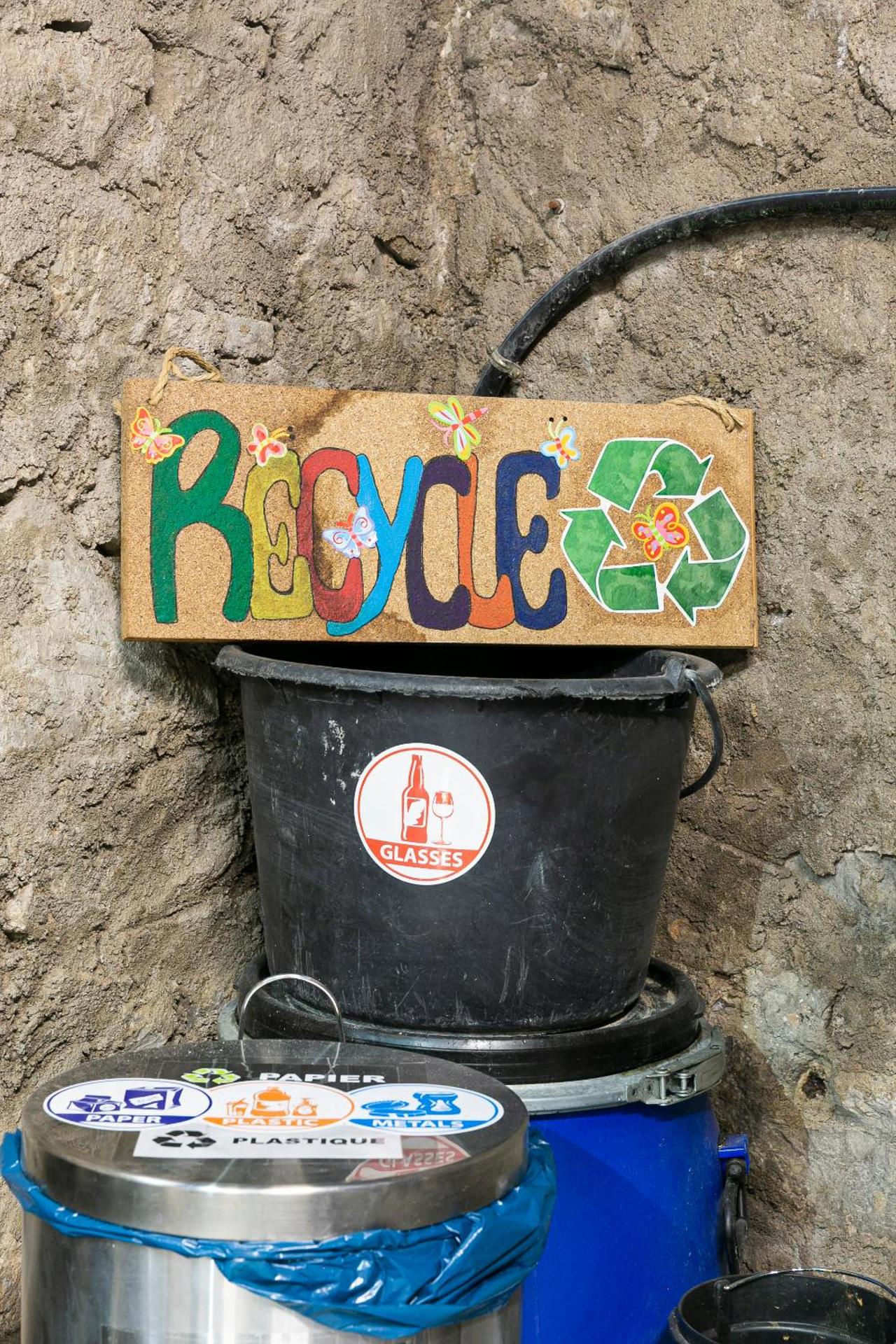 Logo/Certificate/Sign