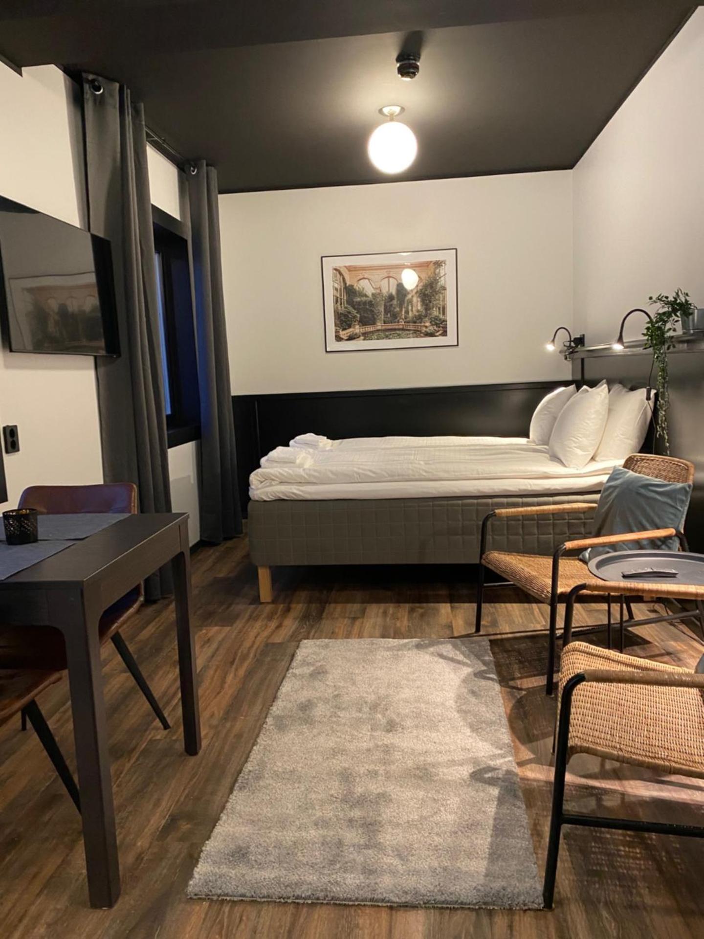 Photo of the whole room