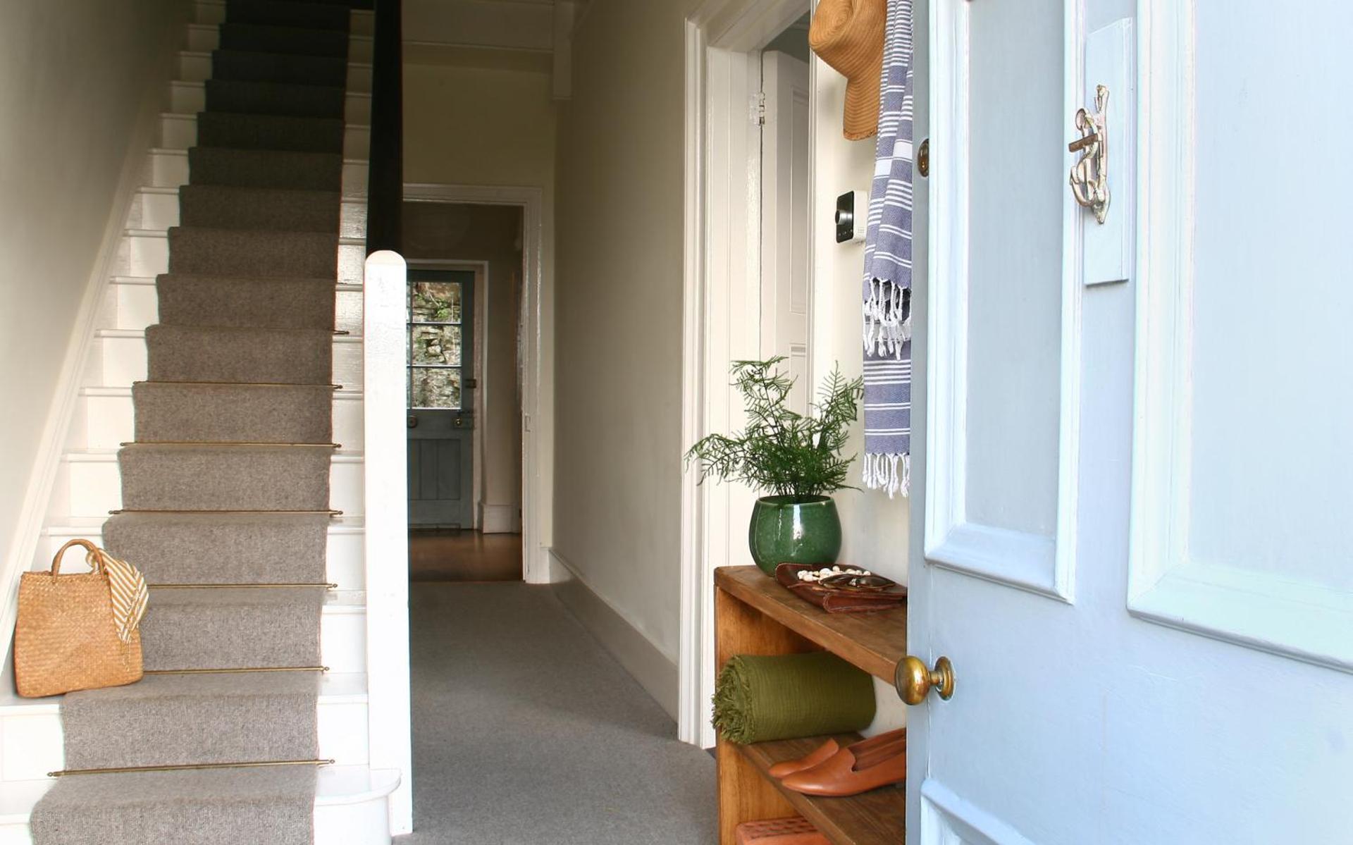 Beautiful 6-Bed - Sleeps 12 - Stunning Views