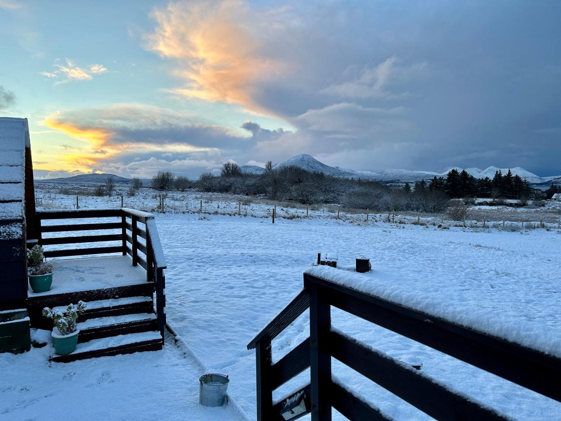 Breakish Bay Pods (Pod 2)