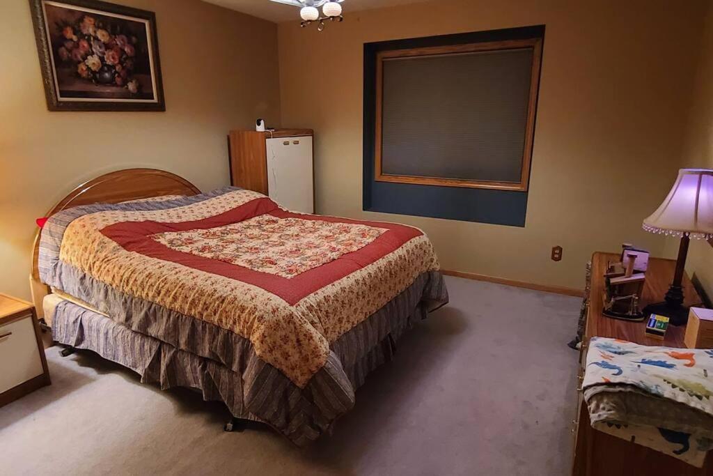 House On Grass Runway with Fly-In/Fly-Out Access