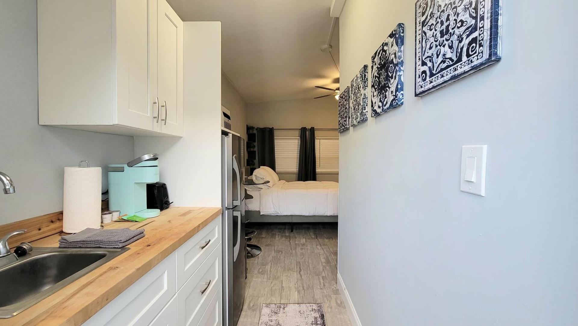 Kitchen or kitchenette