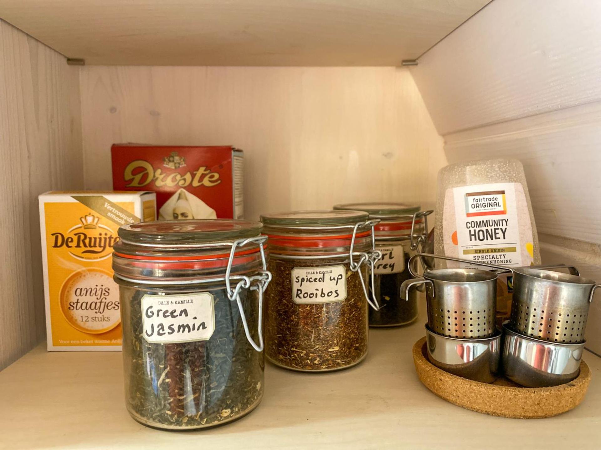 Coffee/tea facilities