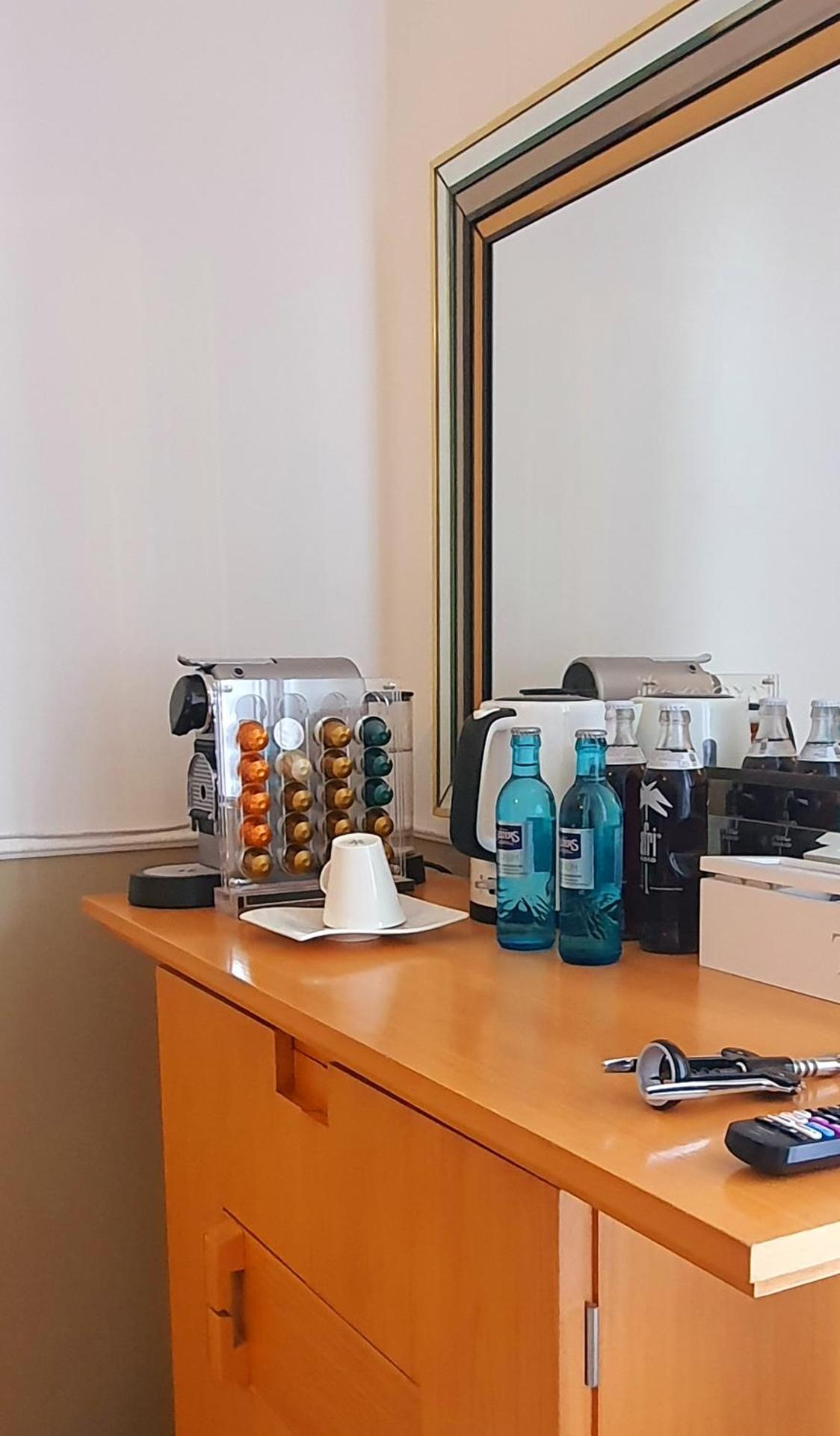 Coffee/tea facilities