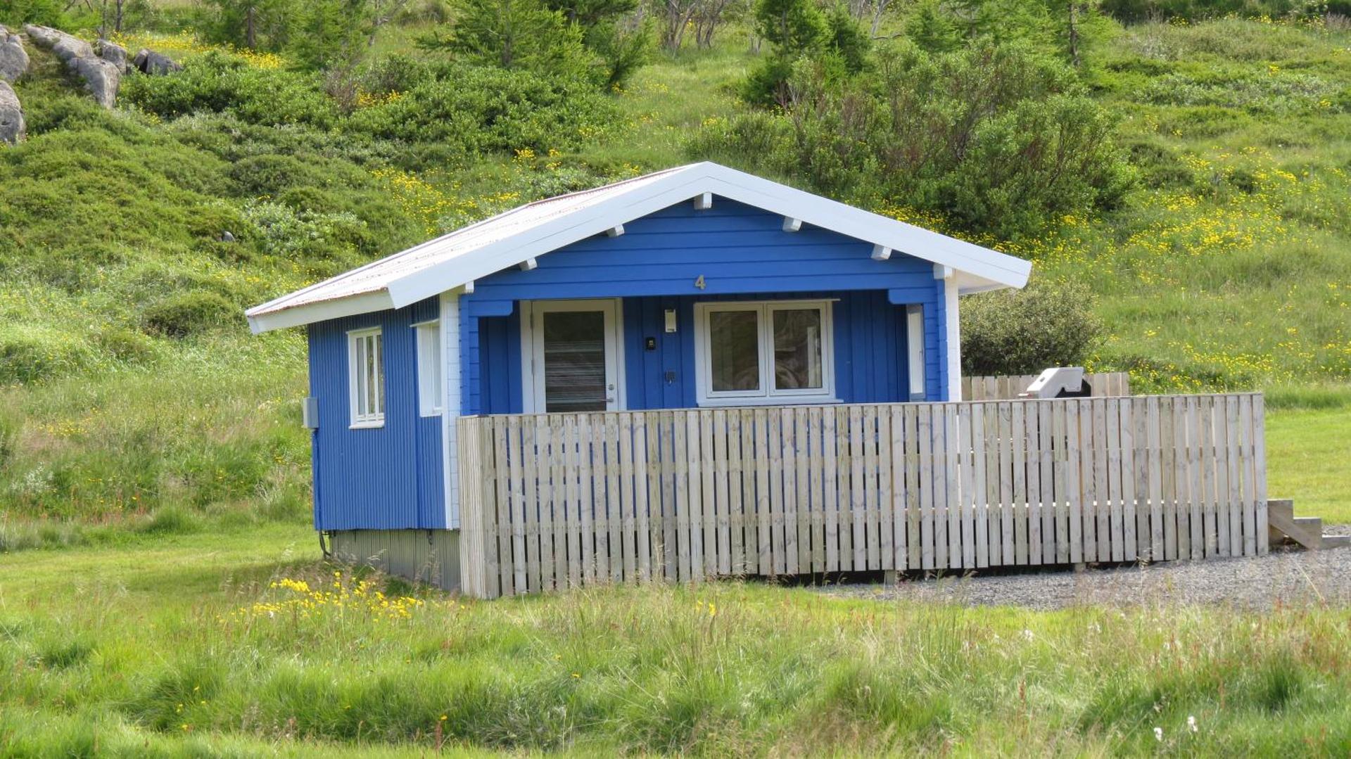 Hvammur 4 with private hot tub (Fagurgali)