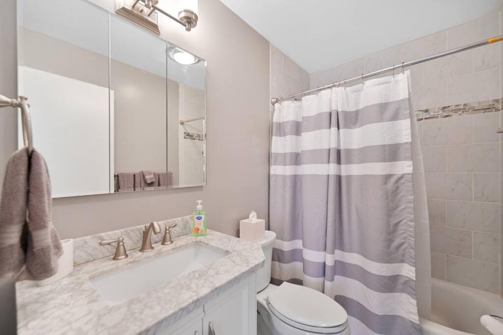 Pocono Pines, Lake Naomi 4 bedrooms, 2 full bath