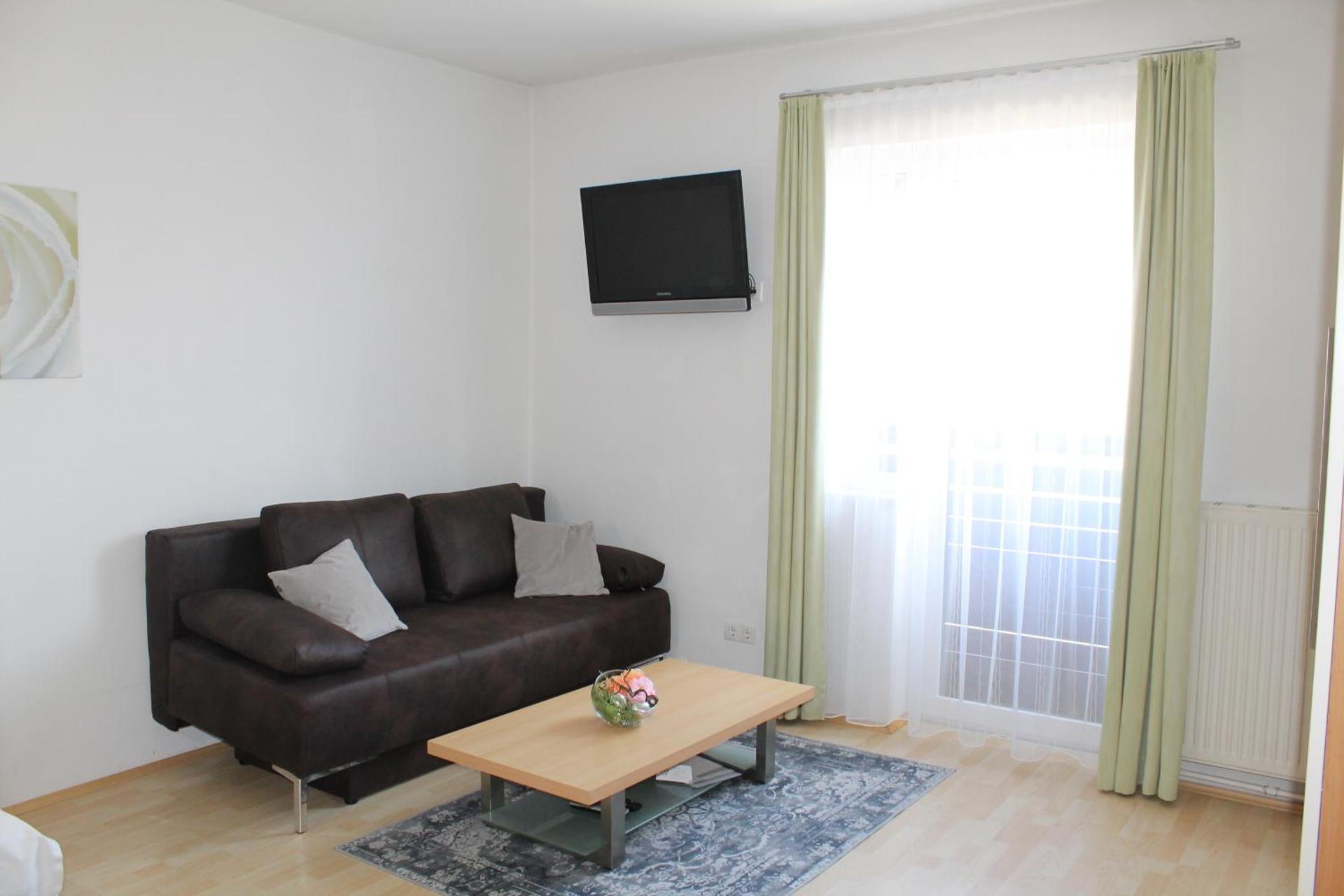 Pension Steinbichler - Apartments und Zimmer Check in 24-7