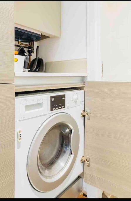 Canary wharf Luxury apartment