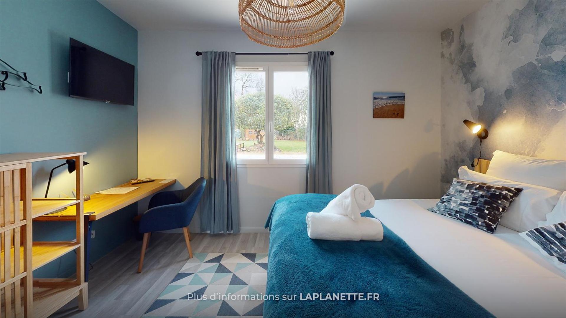 Double Room with Pool View