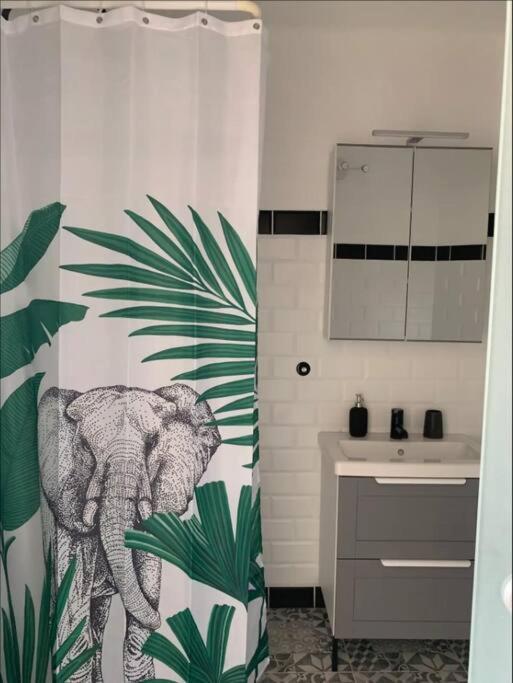 Renovated Stylish Flat at the Castle&Metro