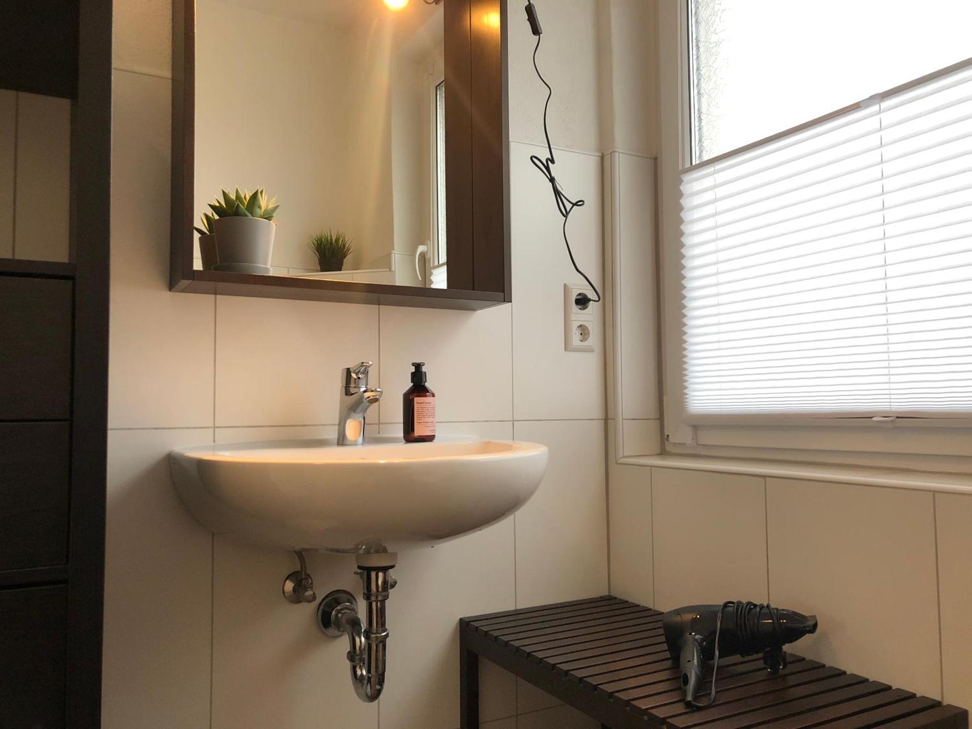 LIME HOMES: Balkon, Küche, Netflix