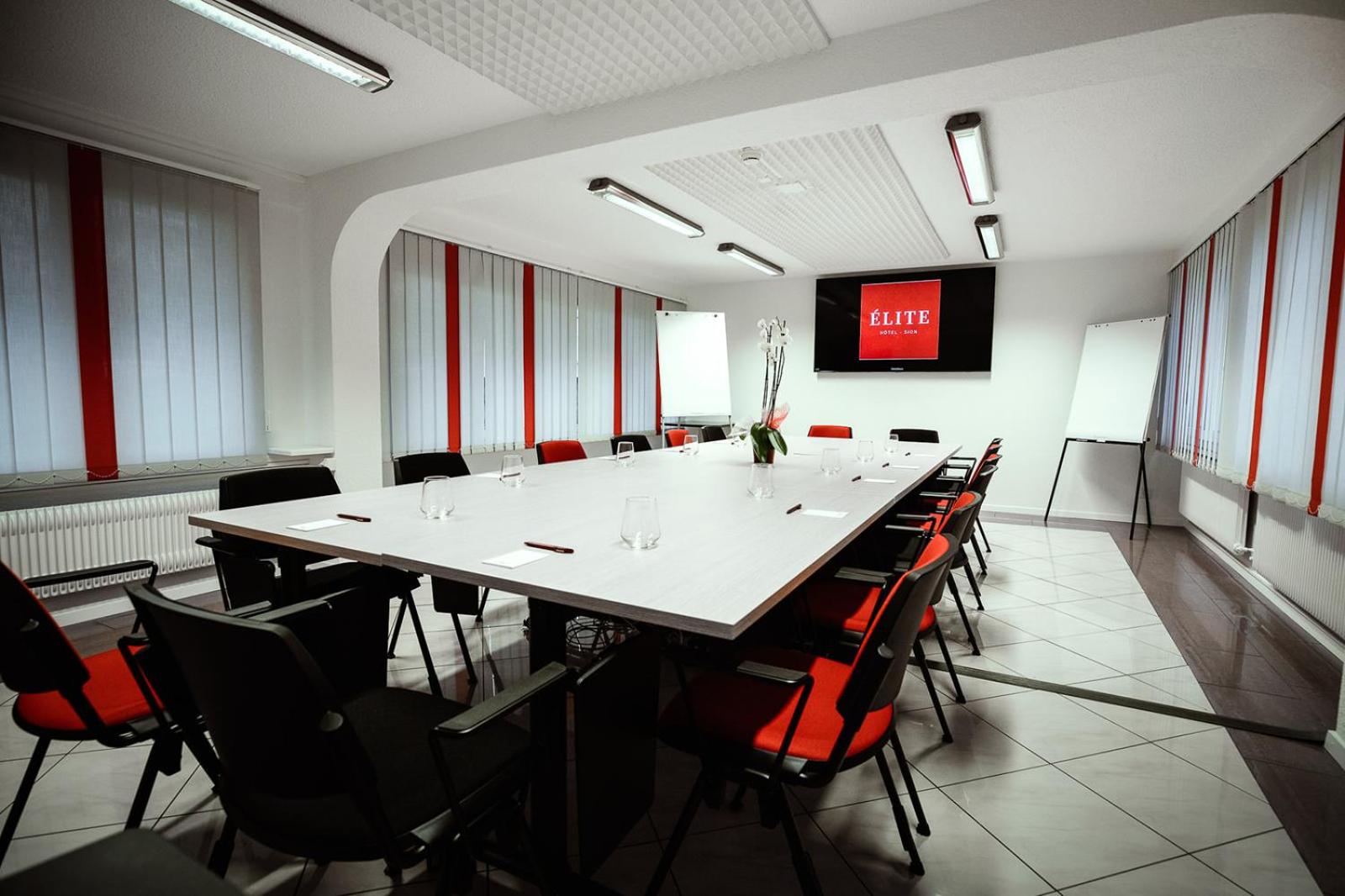 Meeting/conference room