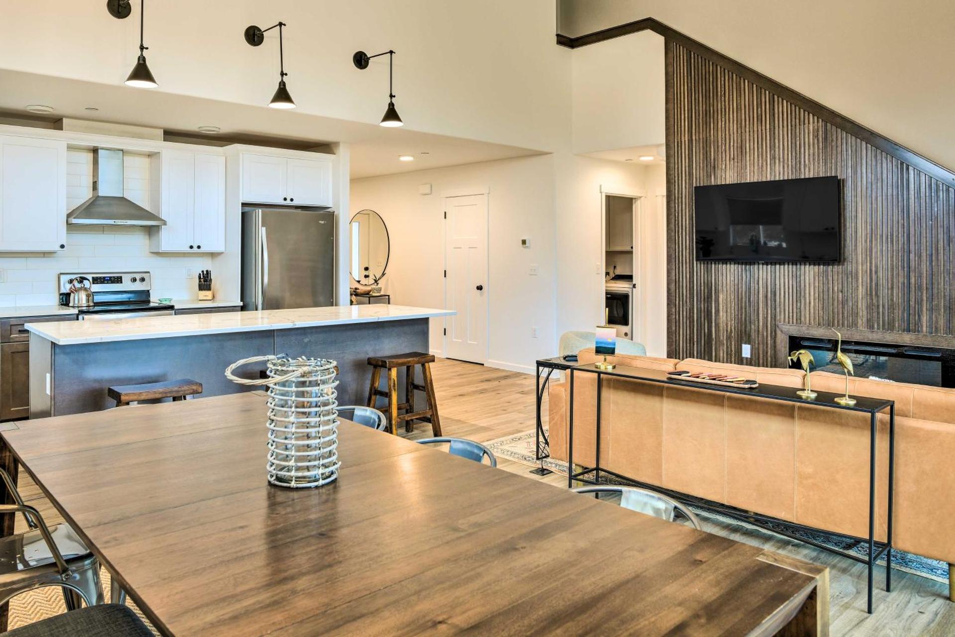 Modern Ocean Shores Getaway with Dock!