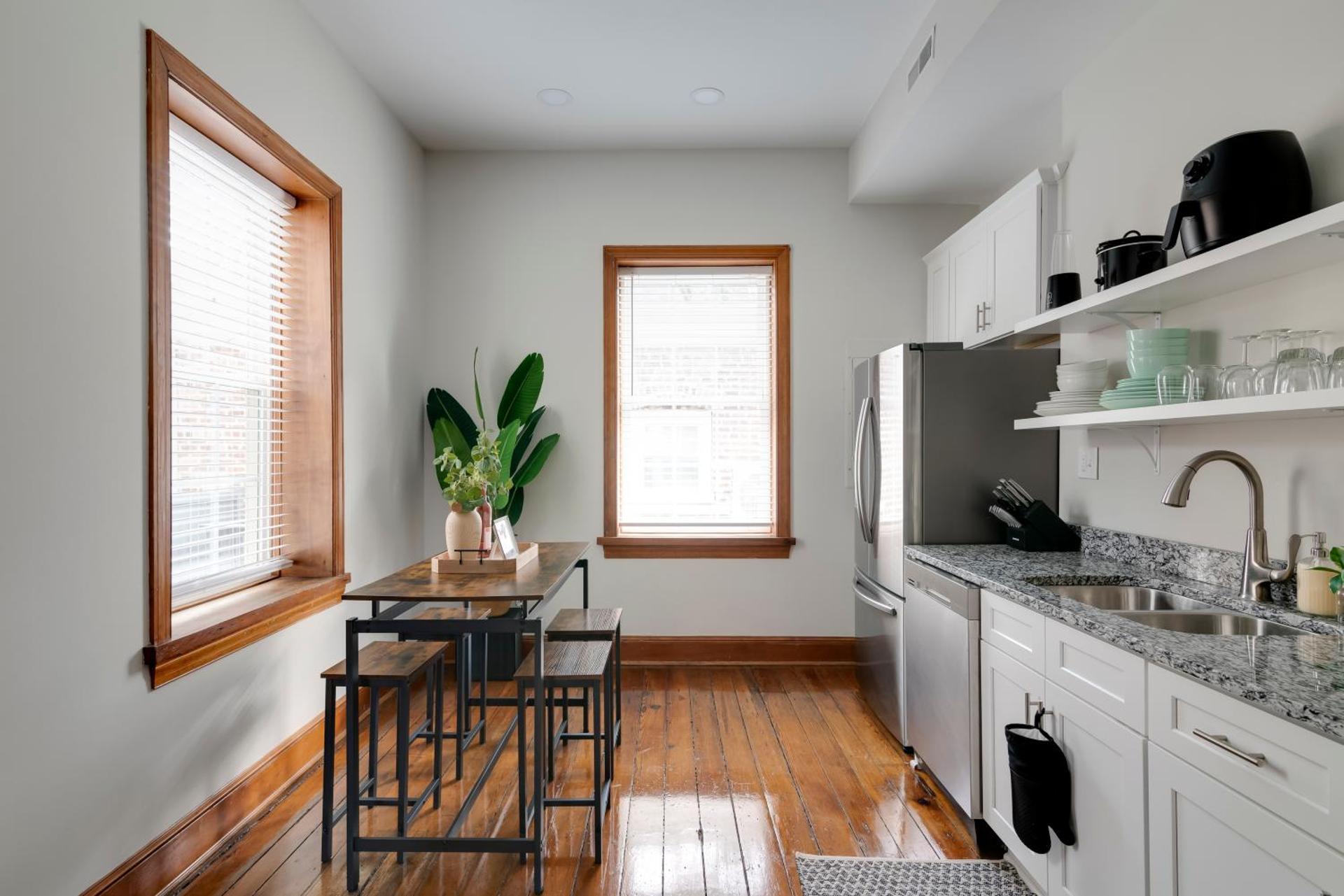 Kitchen or kitchenette