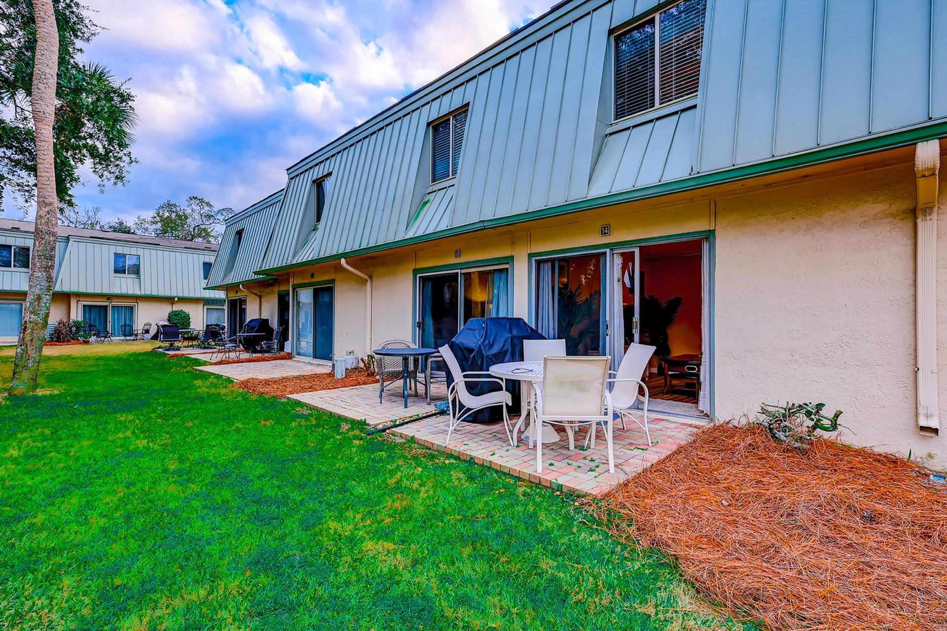 Hilton Head Cabanas 14