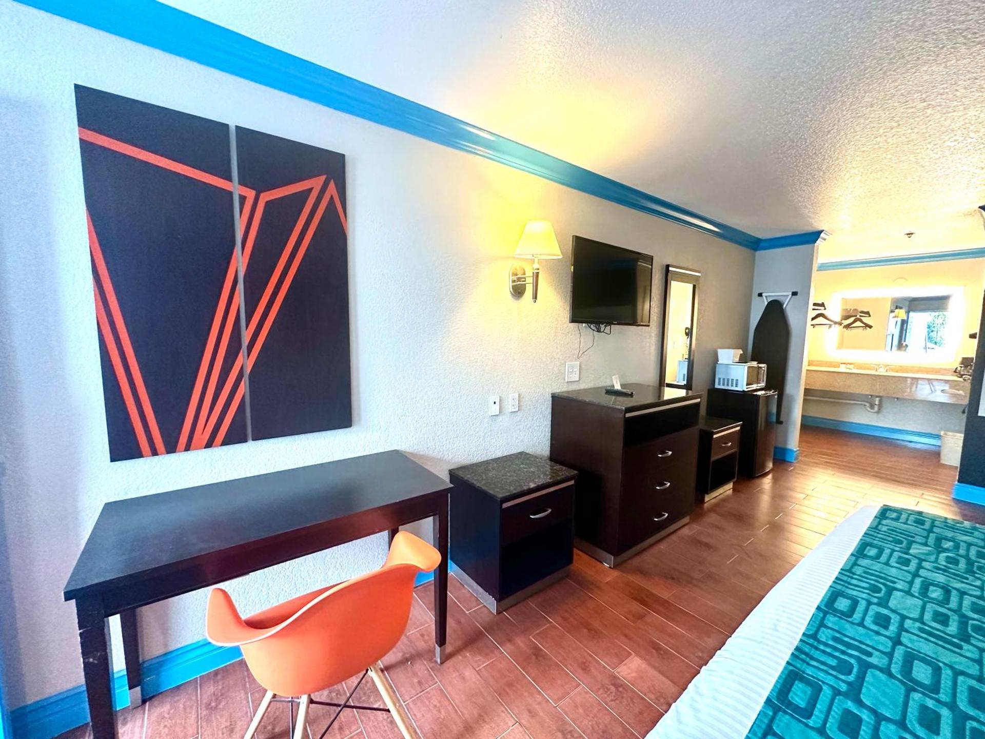 Photo of the whole room