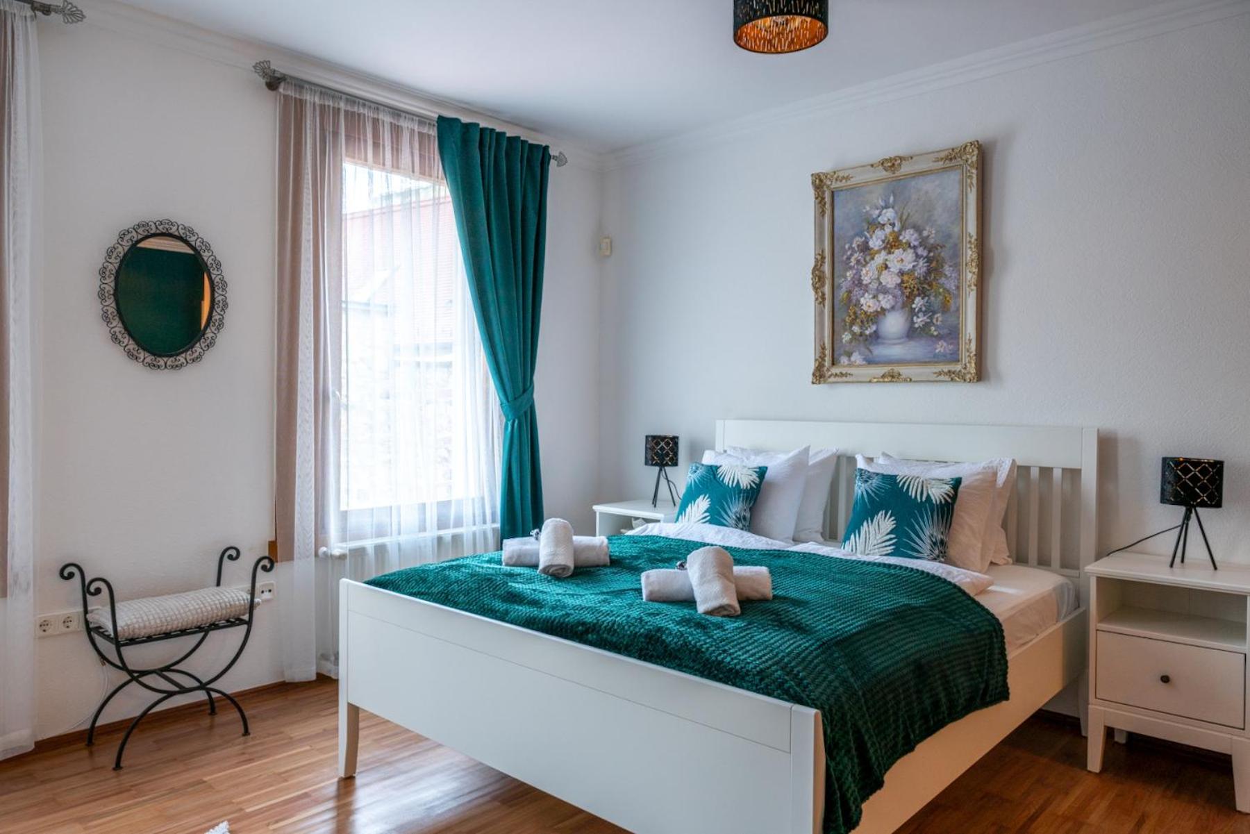 Romantic Studio secret garden