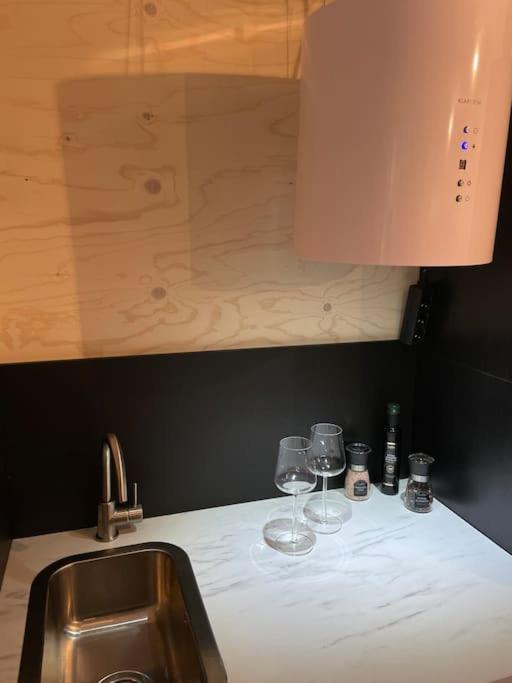 Trevligt minihus mitt i centrum Välkommen till 14b