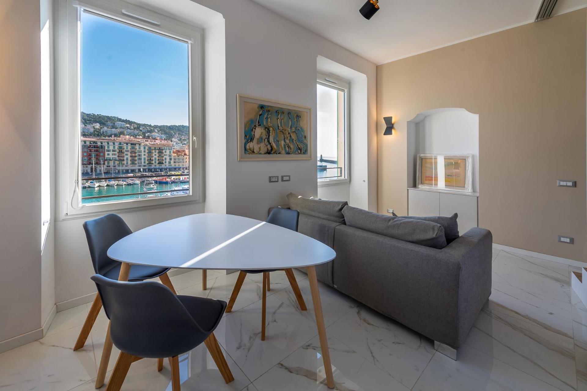 Sea view, vue sur la mer Port De Nice - Appartement de charme 2 P