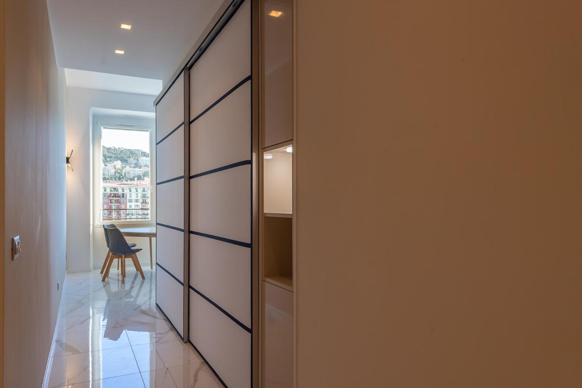 Sea view, vue sur la mer Port De Nice - Appartement de charme 2 P