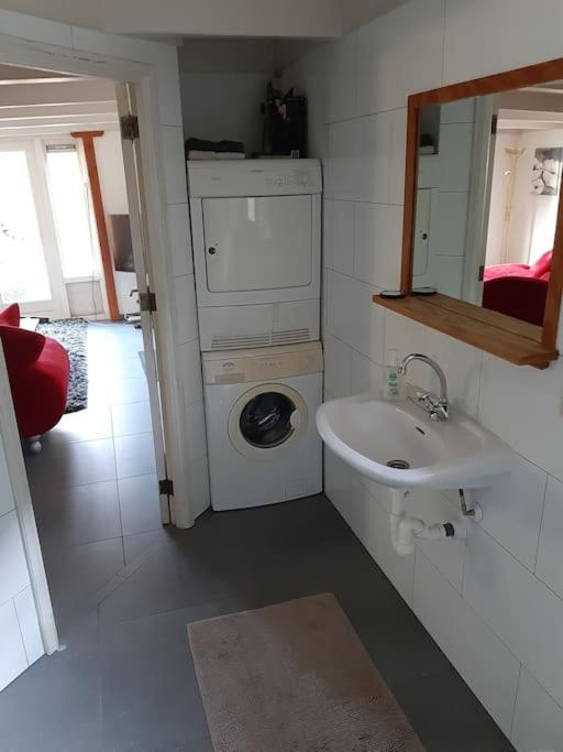 Country cottage Anna Paulowna, self checkin