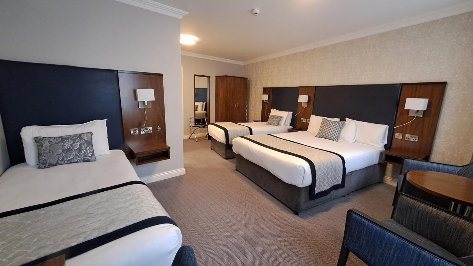 Photo of the whole room