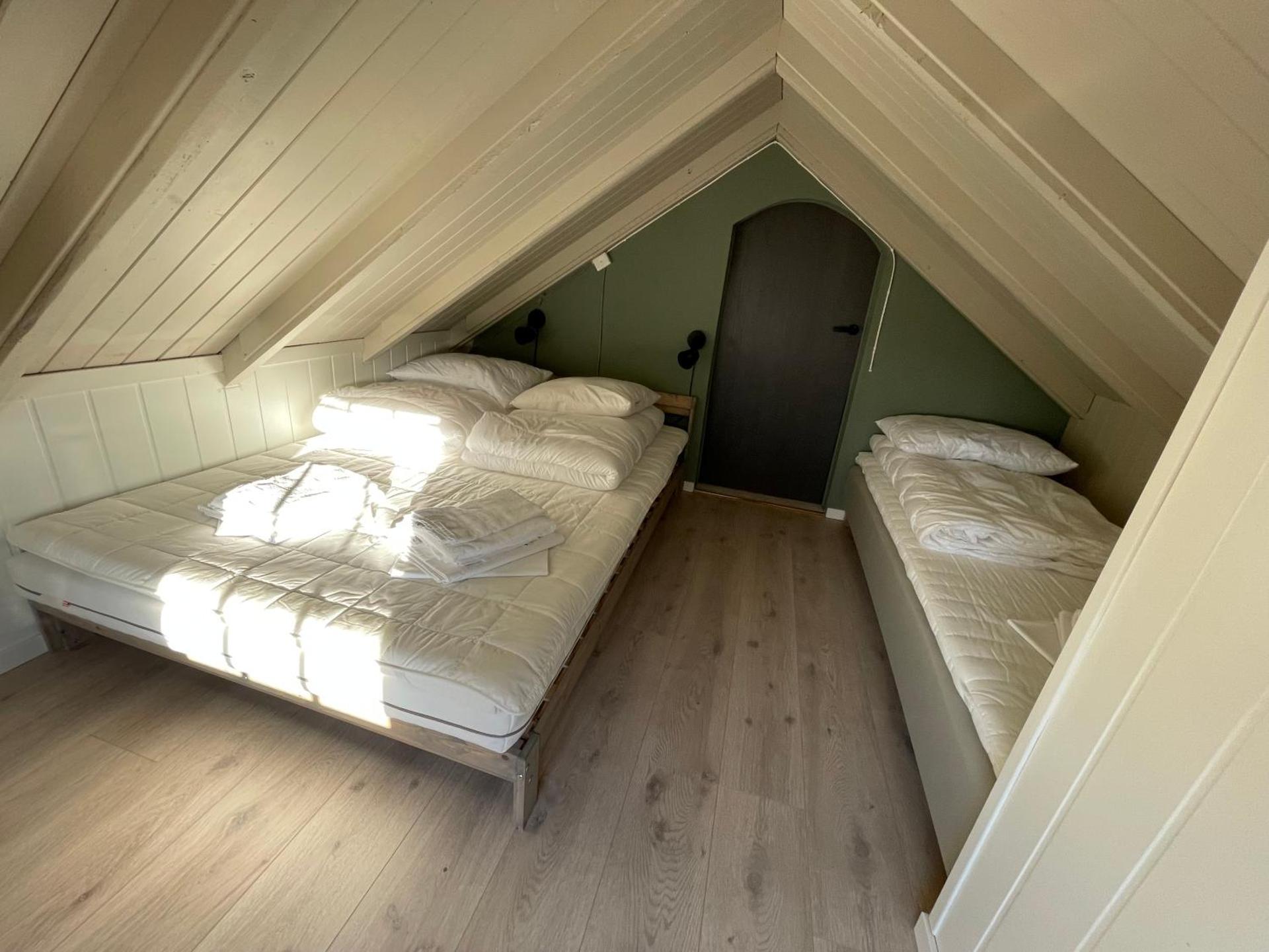 Lofoten_Beach_Eggum_Cabin