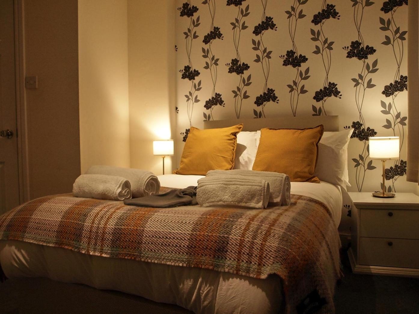 Painters at the Angel