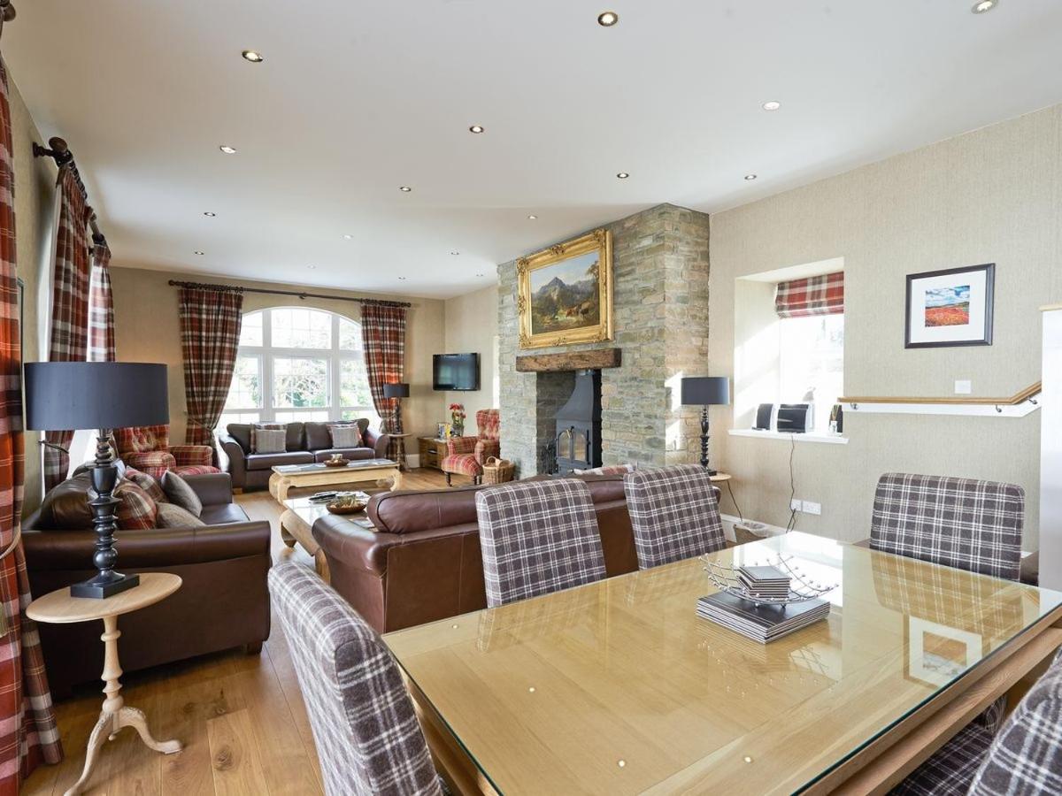 Home Farm Cottages, Glendaruel, Argyll. Scotland