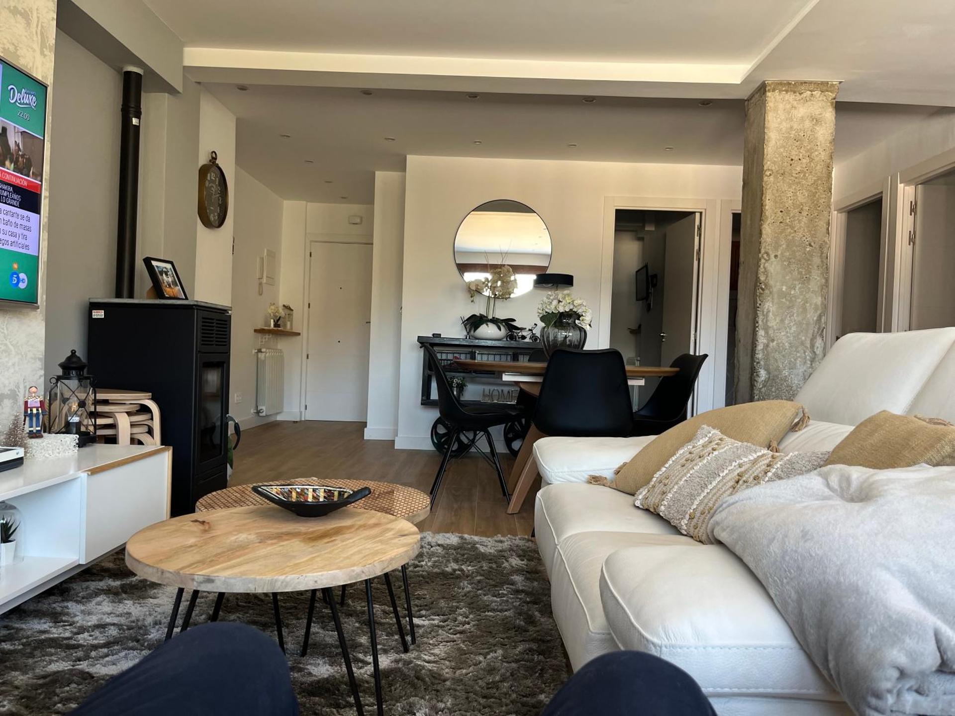 San Bernardo Apartamento de lujo con ascensor, Wifi y vistas a Collarada