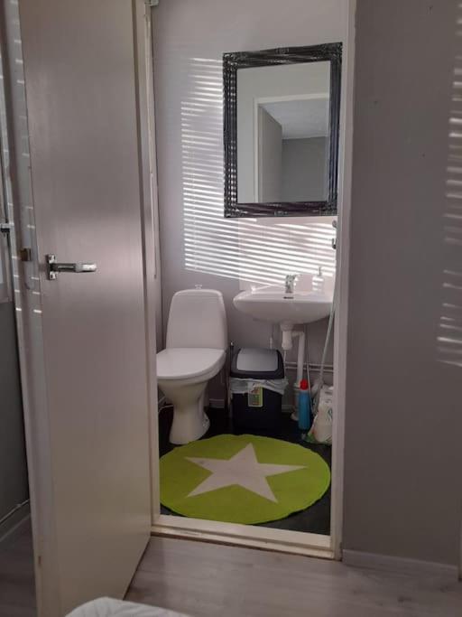 Huoneisto noin 55m2 perusvarustein.