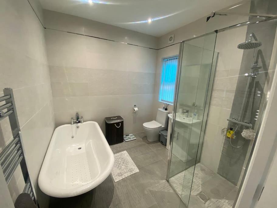 Country Cottage close to the city.