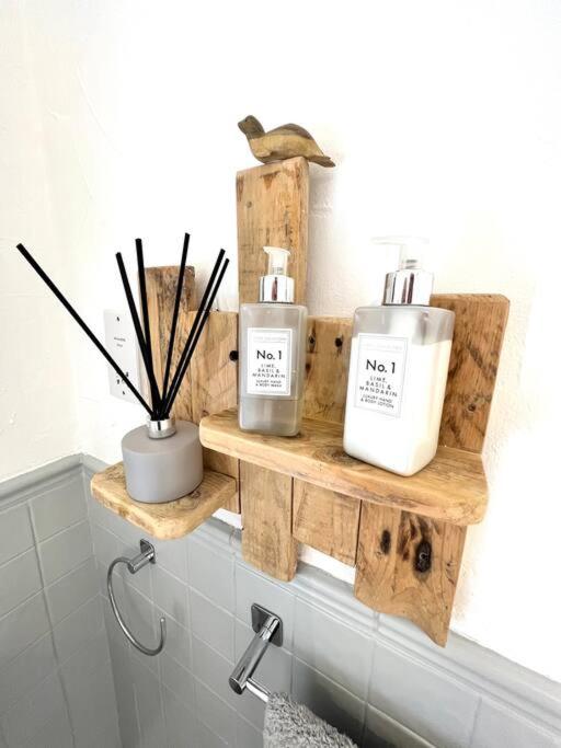 Anchor Cottage - beautiful two bedroom cottage in the heart of Holt