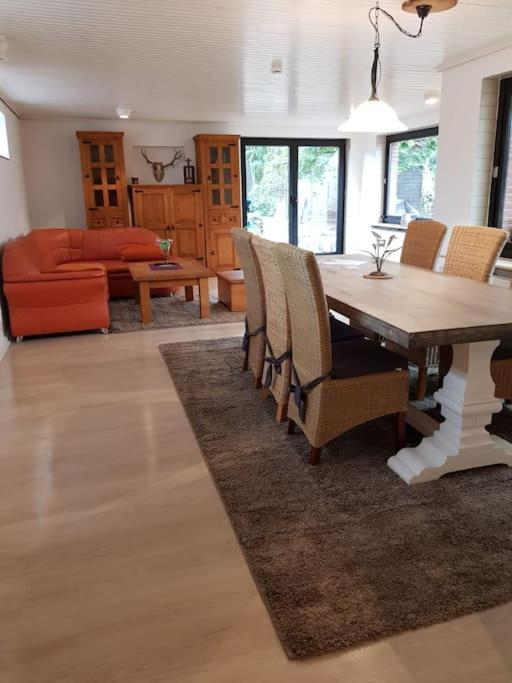 Bungalow 3-Zimmer / Wlan / Garten / Parkplatz