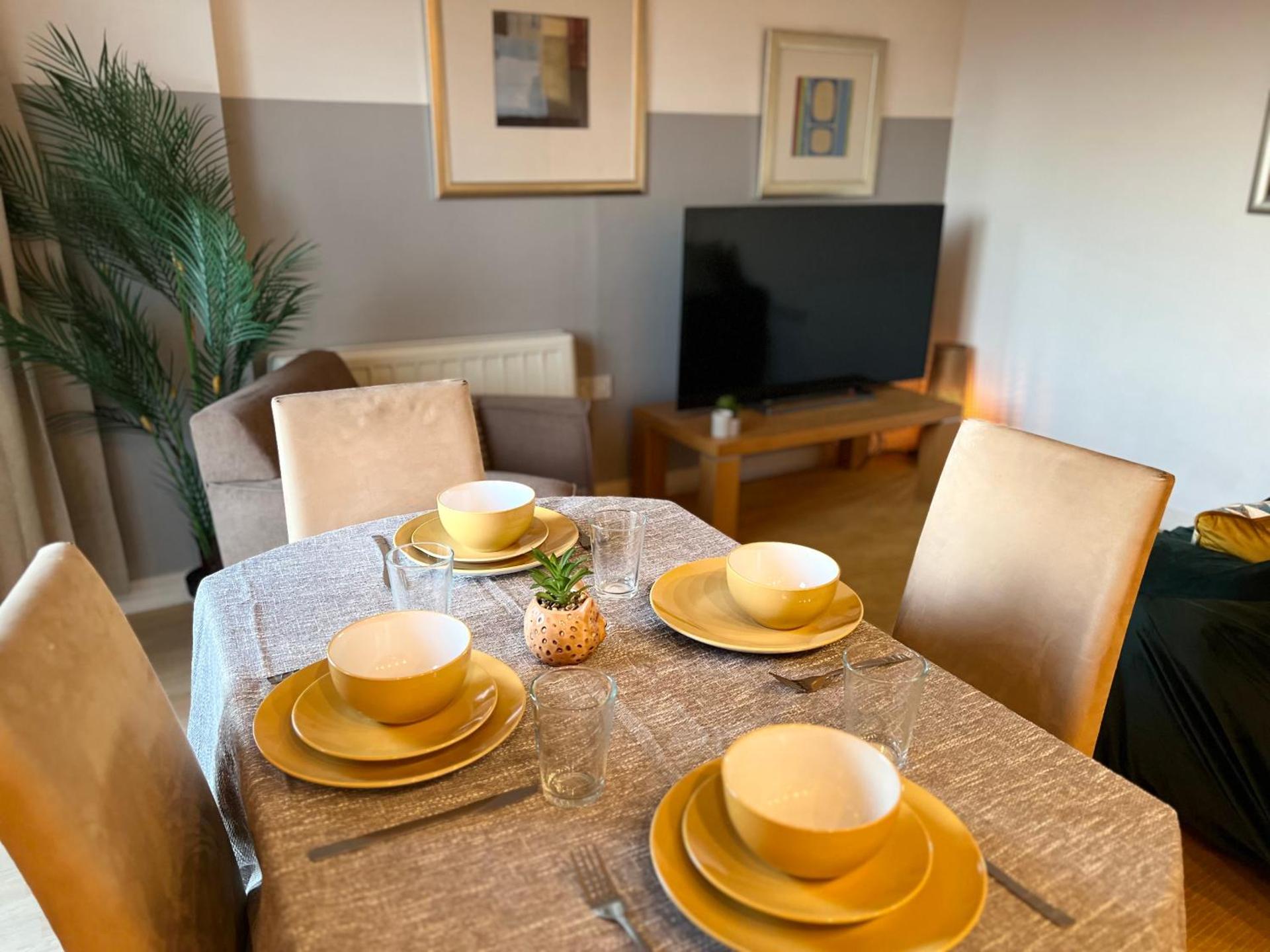 Modern Spacious studio close to station