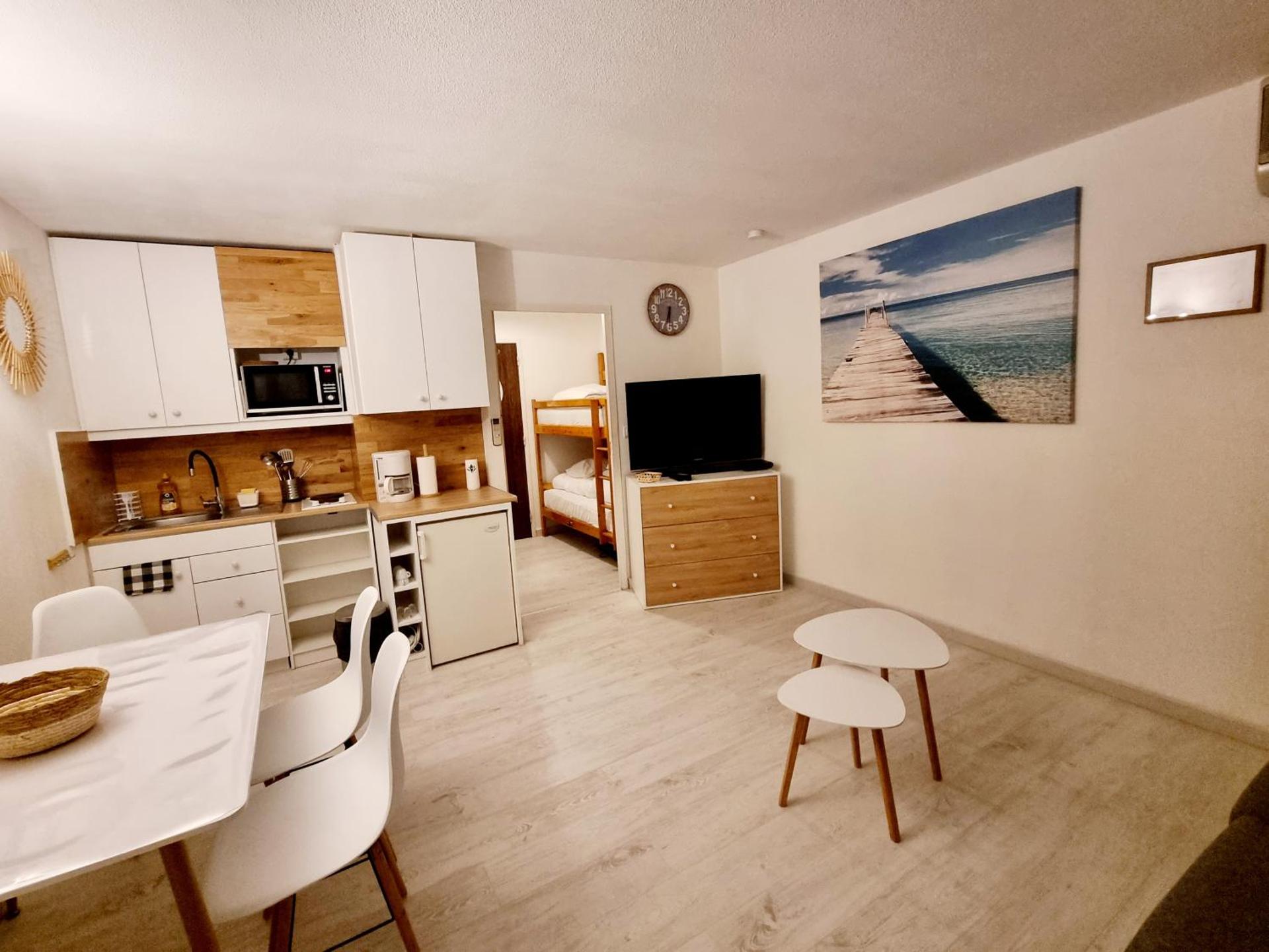 100 m de la plage - Les Cigales de Mer - Studio Cabine - Parking